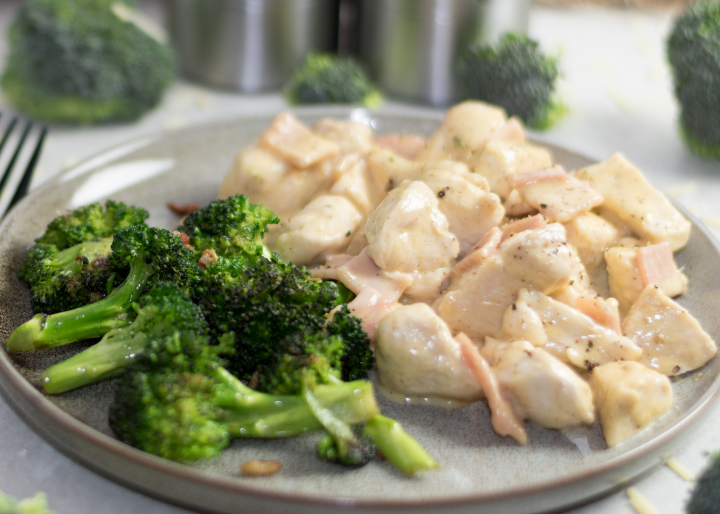 Chicken & Broccoli Alfredo