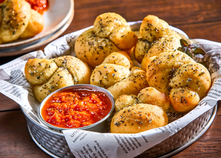 Pizza Knots